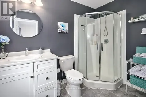 38 Plewes Drive Collingwood ON L9Y 3B7