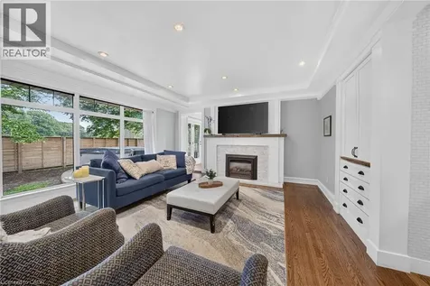760 Kingsway Drive Burlington ON L7T 3H4