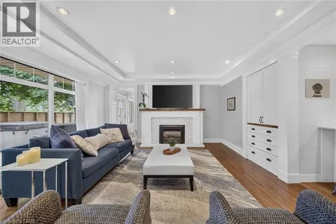 760 Kingsway Drive Burlington ON L7T 3H4