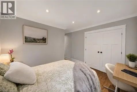 760 Kingsway Drive Burlington ON L7T 3H4