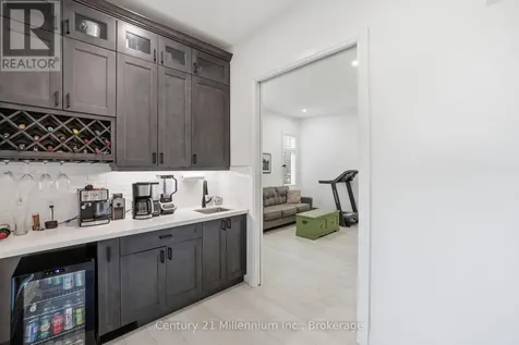 113 Smallman Drive Wasaga Beach ON L9Z 1L3