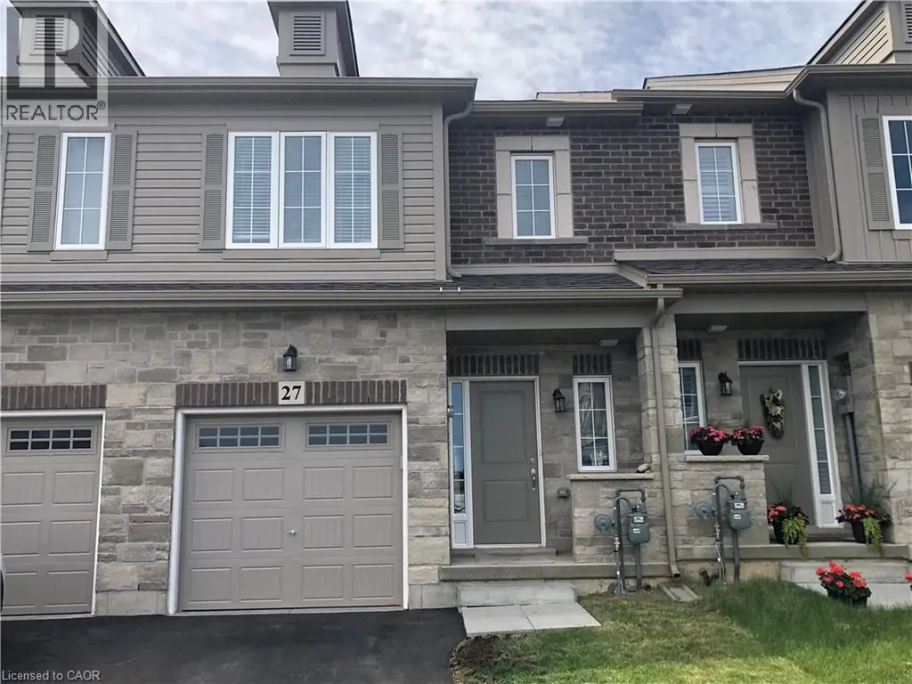 27 Beasley Grove Ancaster ON L9K 0J9