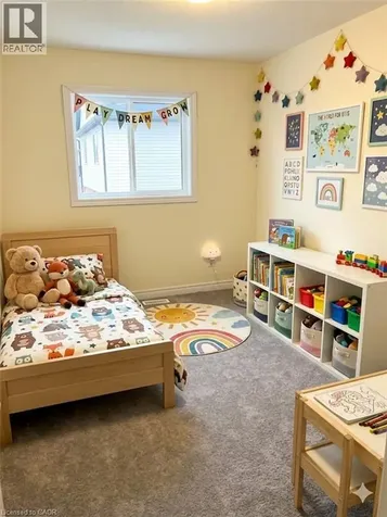 27 Beasley Grove Ancaster ON L9K 0J9