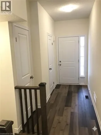 27 Beasley Grove Ancaster ON L9K 0J9