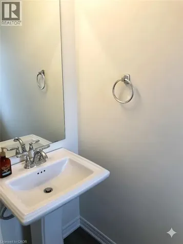 27 Beasley Grove Ancaster ON L9K 0J9