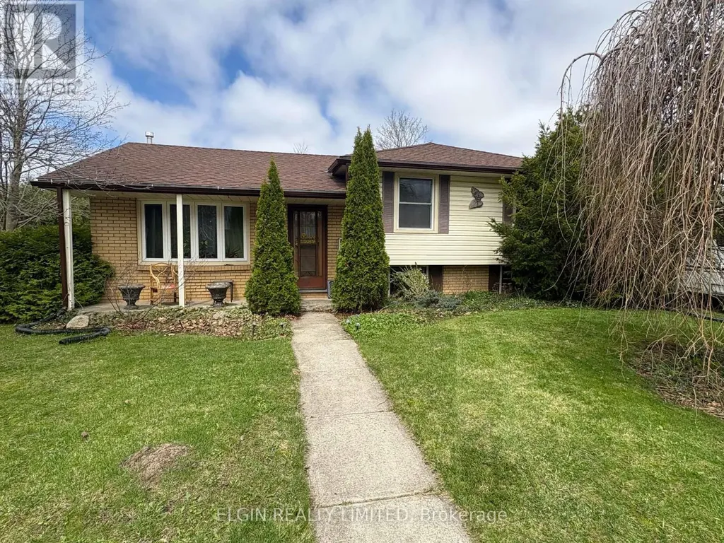 14 Glanworth Avenue St. Thomas ON N5R 1E7