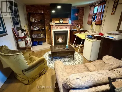 14 Glanworth Avenue St. Thomas ON N5R 1E7