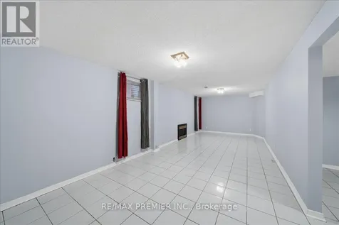 130 Jackman Crescent Vaughan (west Woodbridge) ON L4L 6P2
