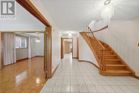 130 Jackman Crescent Vaughan (west Woodbridge) ON L4L 6P2