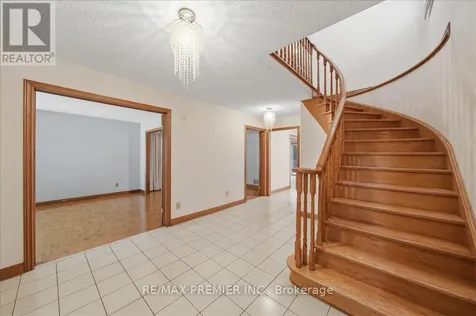 130 Jackman Crescent Vaughan (west Woodbridge) ON L4L 6P2