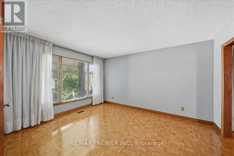 130 Jackman Crescent Vaughan (west Woodbridge) ON L4L 6P2