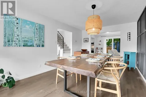 69 Hawk Crescent Ottawa ON K1V 9G8
