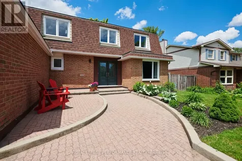 69 Hawk Crescent Ottawa ON K1V 9G8