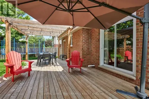 69 Hawk Crescent Ottawa ON K1V 9G8