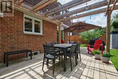 69 Hawk Crescent Ottawa ON K1V 9G8
