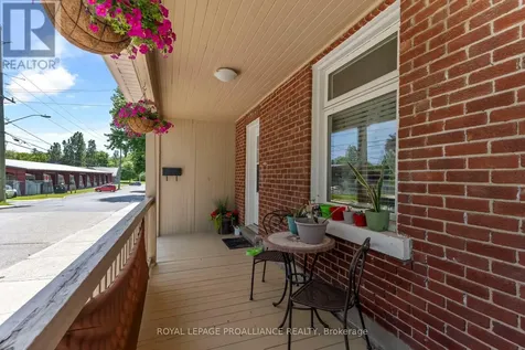 144-146 George Street Brockville ON K6V 3W2