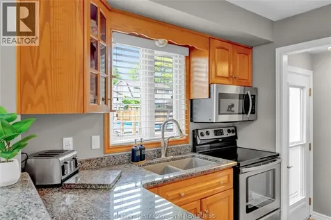 44 Balmoral Road Chatham ON N7L 4N5