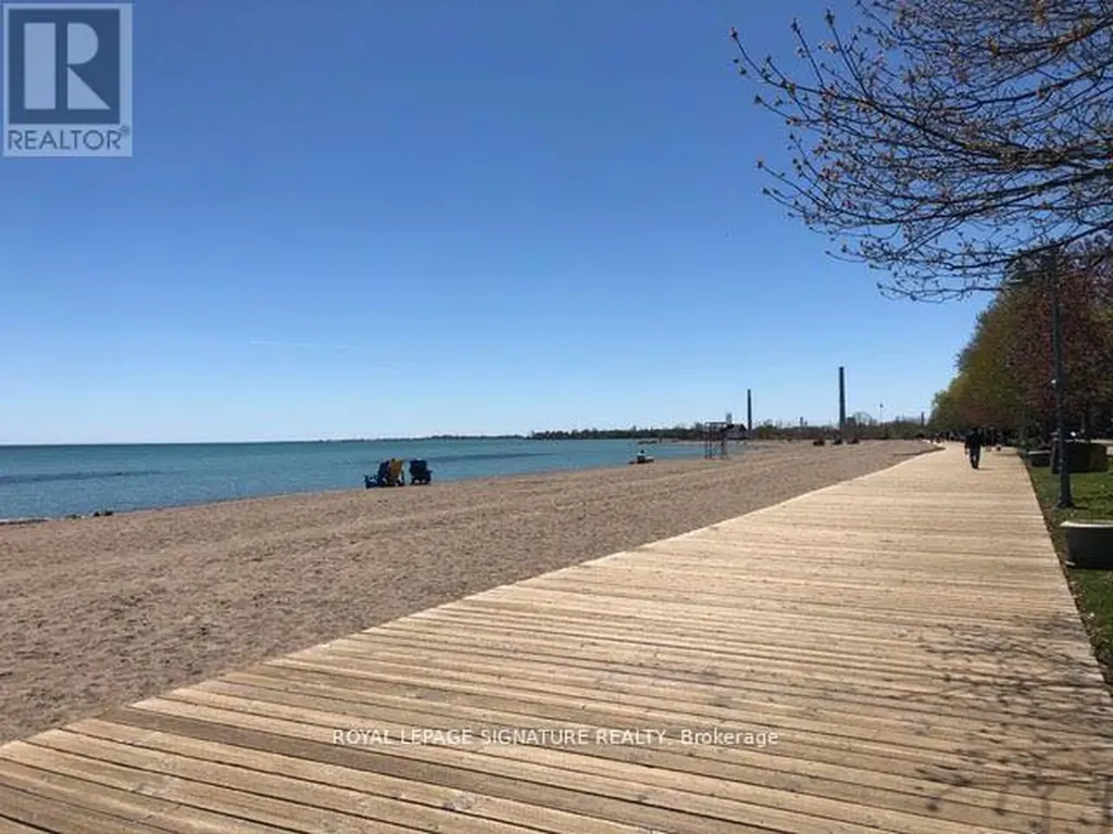 20 Kew Beach Avenue Toronto (the Beaches) ON M4L 1B7