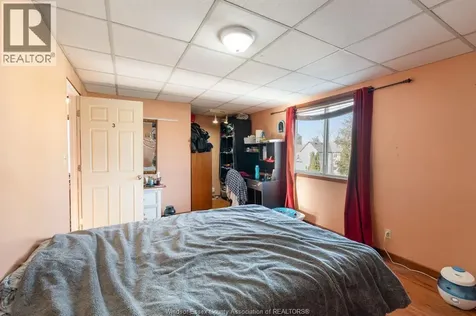 497 Caron Avenue Windsor ON N9A 5B5