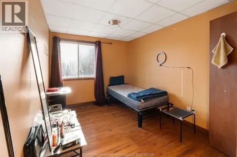 497 Caron Avenue Windsor ON N9A 5B5