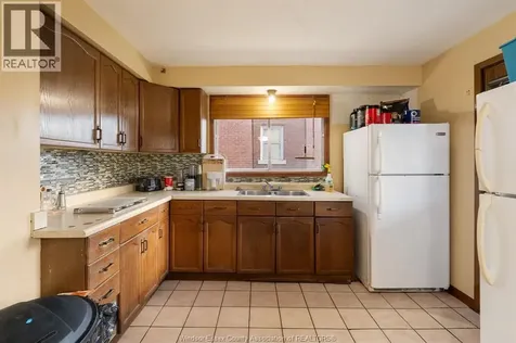 497 Caron Avenue Windsor ON N9A 5B5