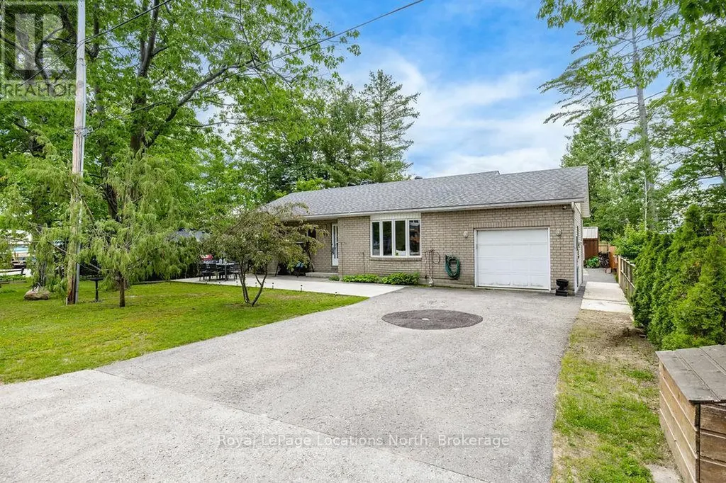 39 Mccague Street Wasaga Beach ON L9Z 2E5
