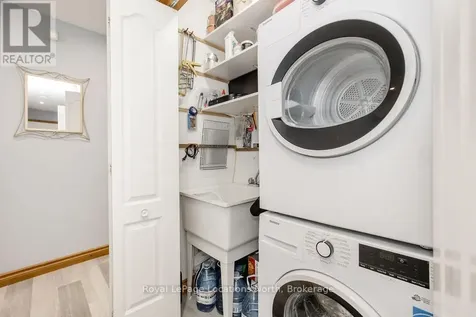 39 Mccague Street Wasaga Beach ON L9Z 2E5