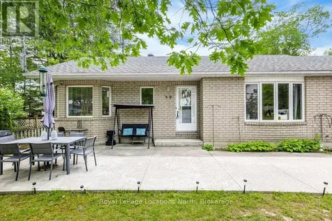 39 Mccague Street Wasaga Beach ON L9Z 2E5