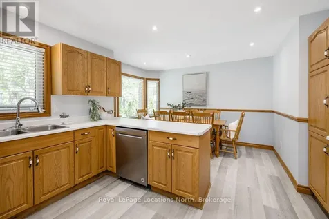 39 Mccague Street Wasaga Beach ON L9Z 2E5