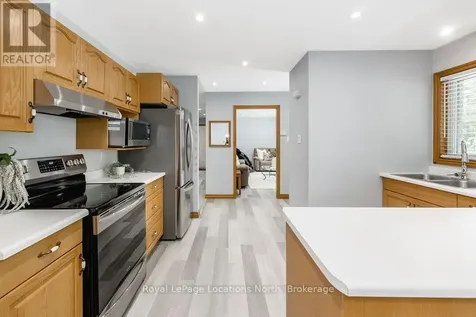 39 Mccague Street Wasaga Beach ON L9Z 2E5