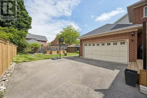 63 Mcbeth Place Whitby (brooklin) ON L1M 1E7