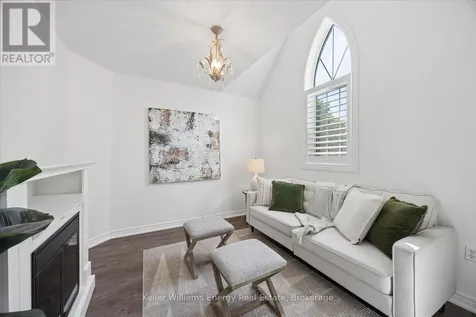 63 Mcbeth Place Whitby (brooklin) ON L1M 1E7