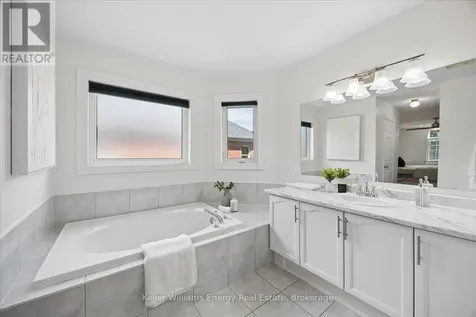 63 Mcbeth Place Whitby (brooklin) ON L1M 1E7