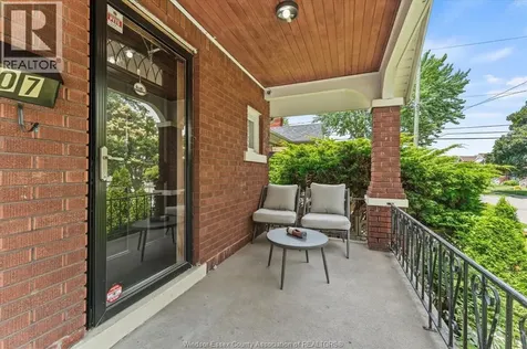 2307 Fraser Avenue Windsor ON N8X 3Z8