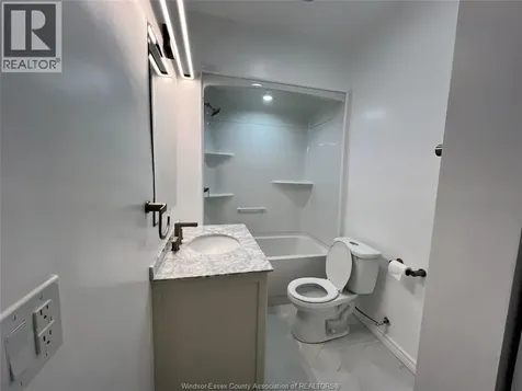 1498 Clearwater Avenue Windsor ON N8P 0E9