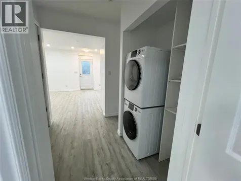1498 Clearwater Avenue Windsor ON N8P 0E9