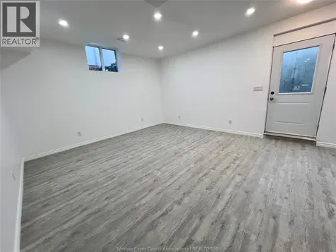 1498 Clearwater Avenue Windsor ON N8P 0E9