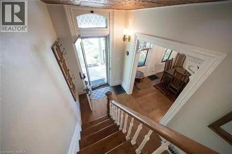 11 Chestnut Avenue Brantford ON N3T 4B9