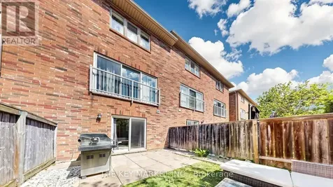 435 English Rose Lane Oakville (wc Wedgewood Creek) ON L6H 7S9
