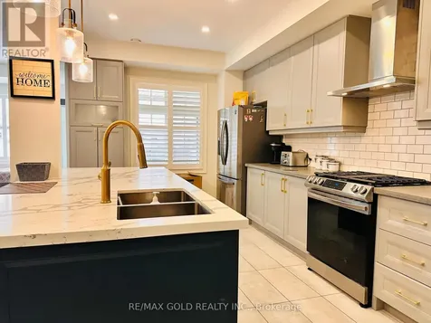 5 Lowes Hill Circle Caledon ON L7C 4H4