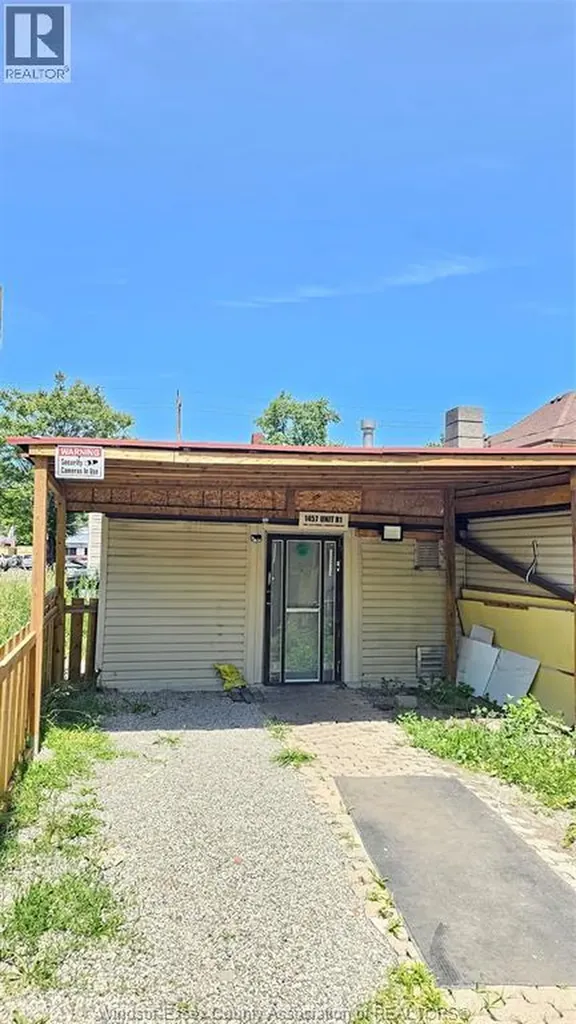 1457 University Avenue West Windsor ON N9B 1B8