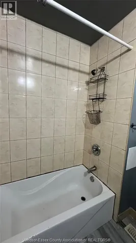 408 Elm Avenue Windsor ON N9A 5H1
