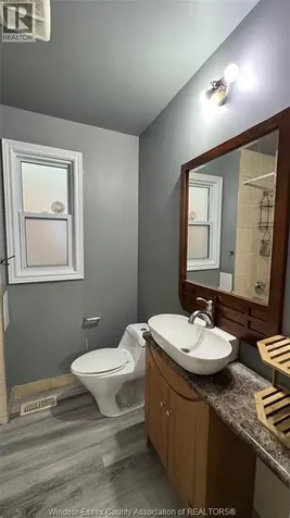 408 Elm Avenue Windsor ON N9A 5H1