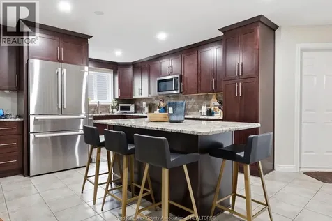 1074 King Louis Street Lakeshore ON N8L 0V5