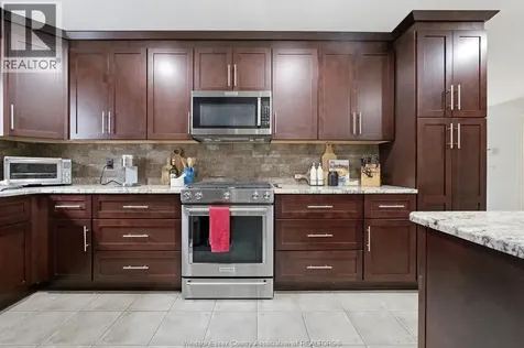 1074 King Louis Street Lakeshore ON N8L 0V5