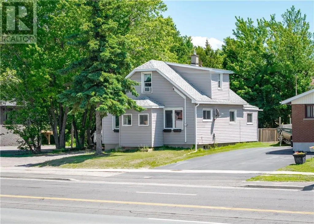 3488 Falconbridge Highway Garson ON P3L 1E5