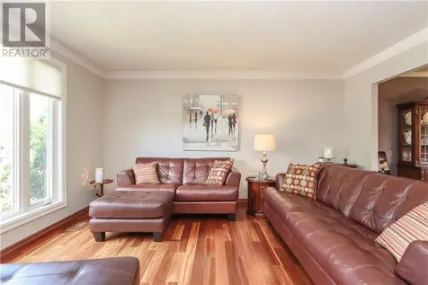 523 Eastern Avenue Lively ON P3Y 1M9
