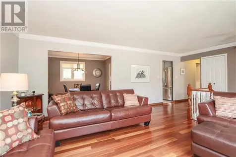 523 Eastern Avenue Lively ON P3Y 1M9