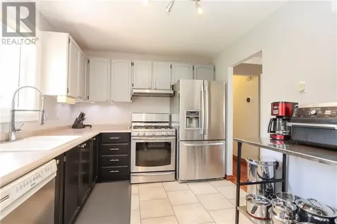 523 Eastern Avenue Lively ON P3Y 1M9