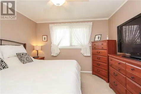 523 Eastern Avenue Lively ON P3Y 1M9